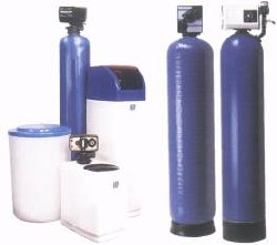 Система водоочистки и водоподготовки с фильтрами-обезжелезивателями и умягчителями воды
